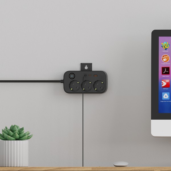 Фото - Мережевий фільтр Ultra PB70312 (3 роз., 1 USB, 2 Type-C, 2,5м) Чорний